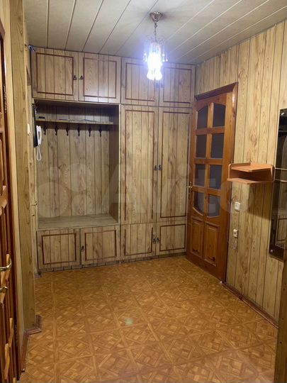 2-к. квартира, 50 м², 3/5 эт.