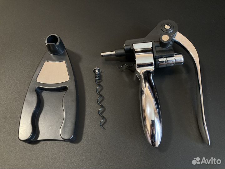 Рычажный штопор Bergner BG-3112 на подставке