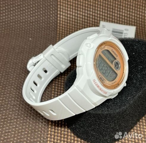 Часы Casio Collection LWS-1200H-7A2