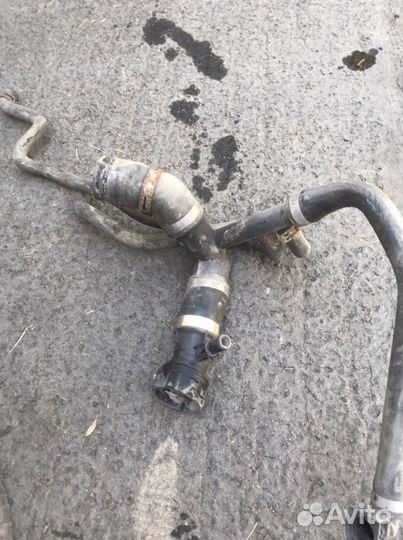 Фланец системы охлаждения Land Rover Range Rover V