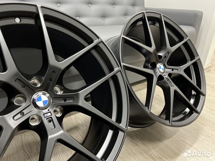Диски разношир 554М R18 5*120 Black BMW F-Series