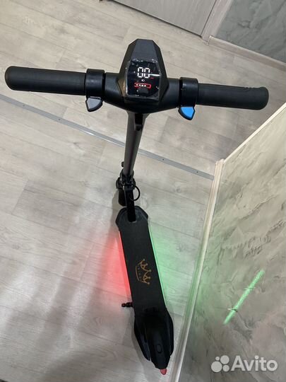 Детский электросамокат