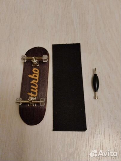 Фингерборд деревянный с подшипниками