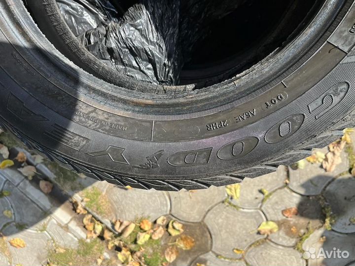 Goodyear UltraGrip 195/65 R15