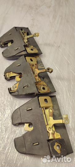 Замок багажника Audi 80 B3