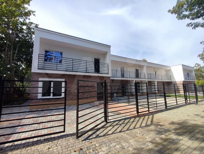 Таунхаус 158 м² на участке 2,4 сот.