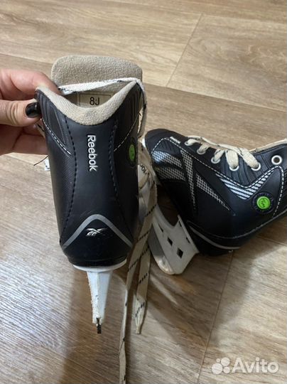 Коньки хоккейные reebok J8