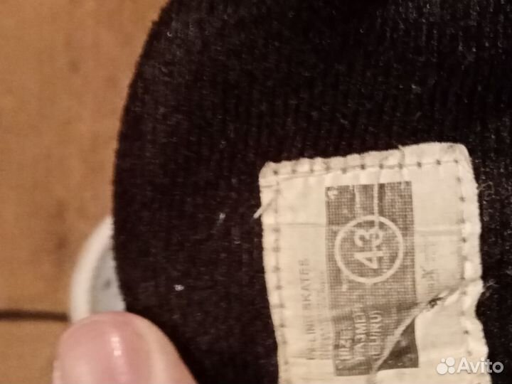 Роликовые коньки