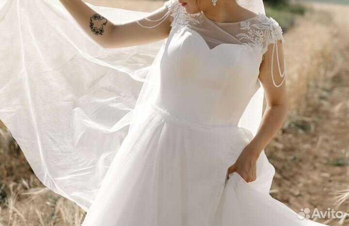 Свадебное платье