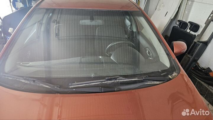 Стекло лобовое Kia Cerato 2 оригинал