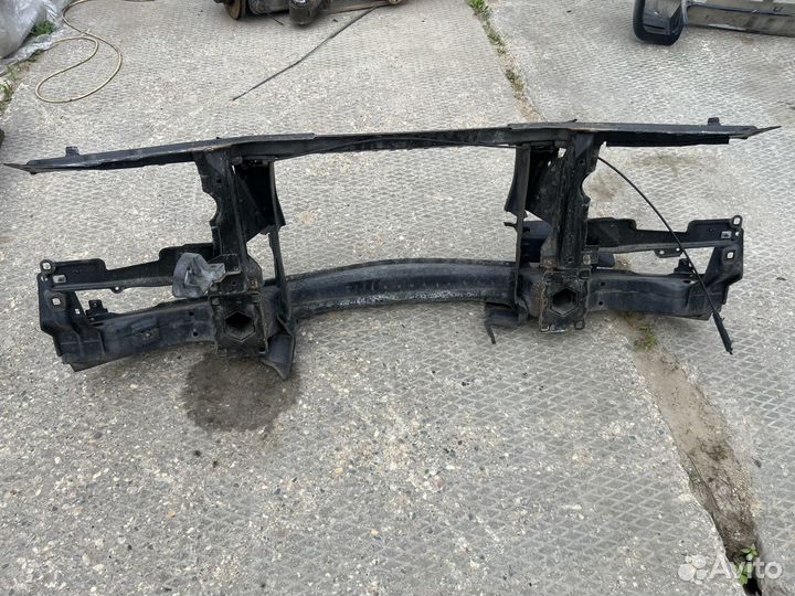 Передняя панель и усилителем BMW E53 X5 Рестайлинг