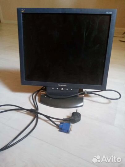 Монитор 17