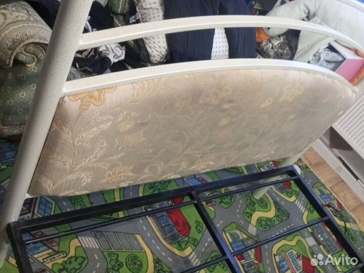 Кровать двухспальная 140 200 бу