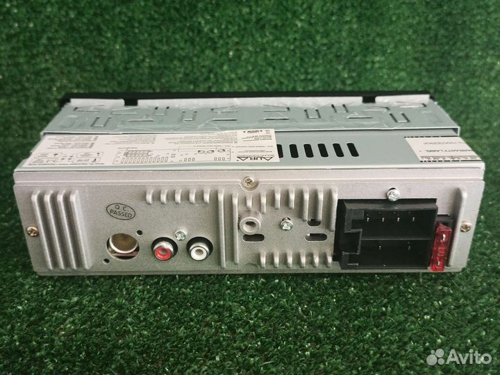 Магнитола aura amh-105bt
