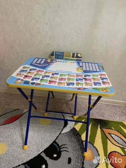 Детский столик и стульчик