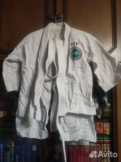 Костюм для борьбы Текван-до