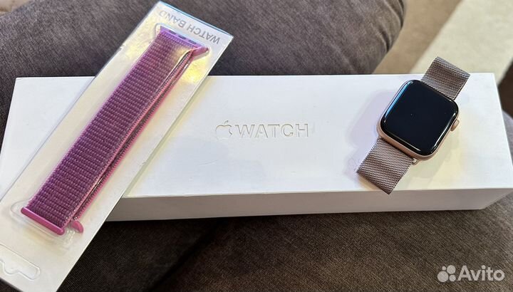 Продам часы Apple watch 4