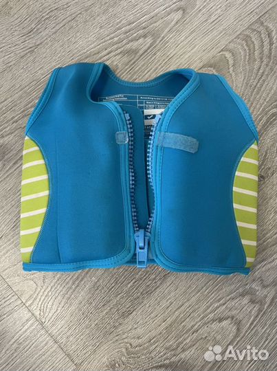 Детский спасательный жилет