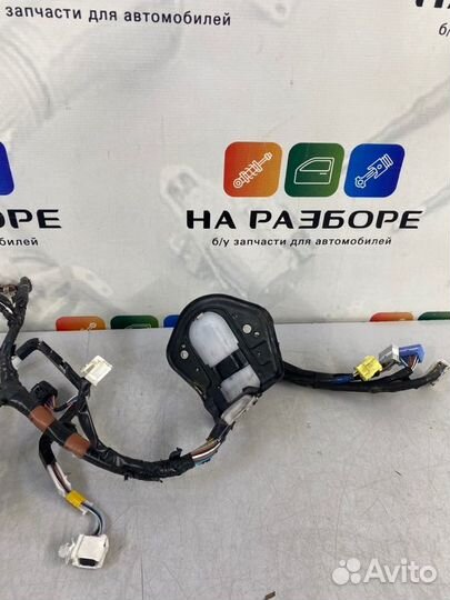 Проводка двери передняя правая Lexus Lx570 3