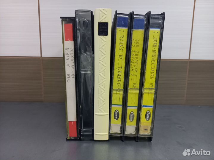 Коробки для магнитной ленты