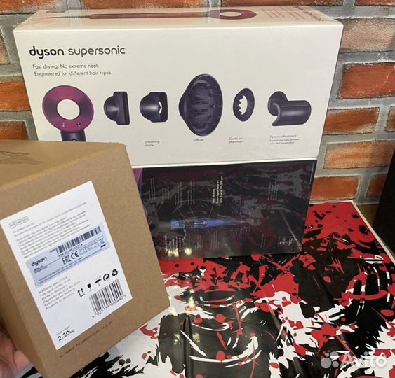 Фен для волос Dyson hd08