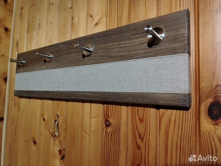 Вешалка настенная массив дуба