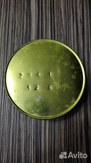 Банка из под чёрной икры