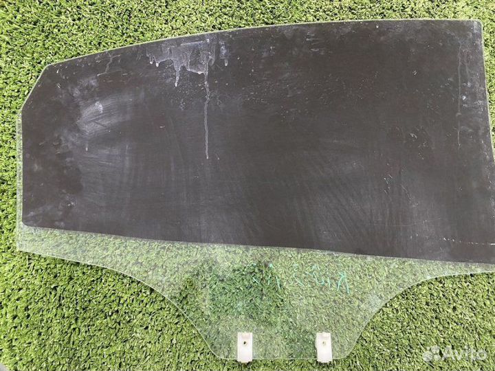 Стекло двери заднее левое Kia Rio 3