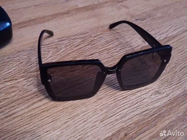 Солнцезащитные очки женские. Chanel