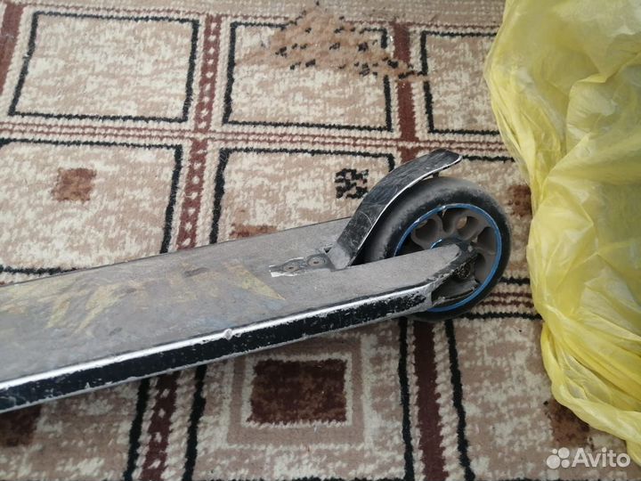 Трюкавой самокат