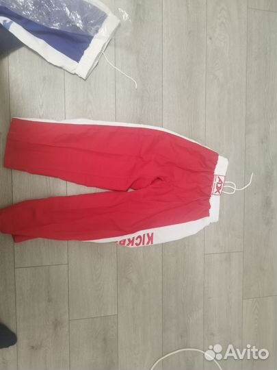 Штаны и щетки для Кик боксинга