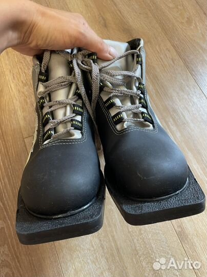 Лыжные ботинки larsen 37