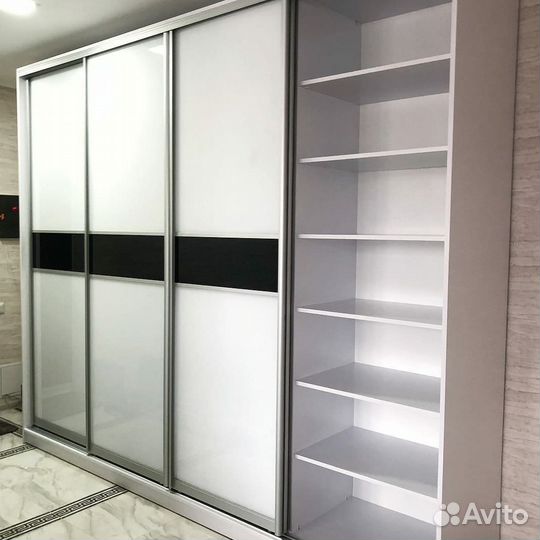 Встраиваемый шкаф