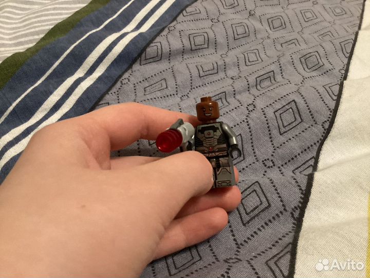 Lego минифигурка киборг оригинал