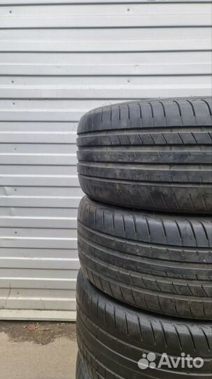 Goodyear Eagle F1 Asymmetric 3 245/40 R19 и 275/35 R19 98Y