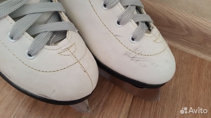 Коньки фигурные 35 размер