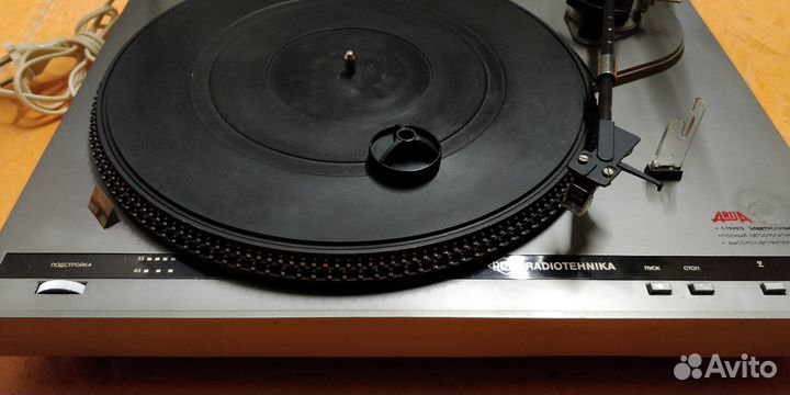 Виниловый проигрыватель ария 102