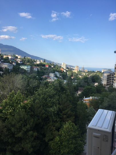 3-к. квартира, 82 м², 8/10 эт.