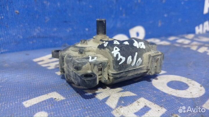 Моторчик заслонок отопителя Ford Focus 2 седан