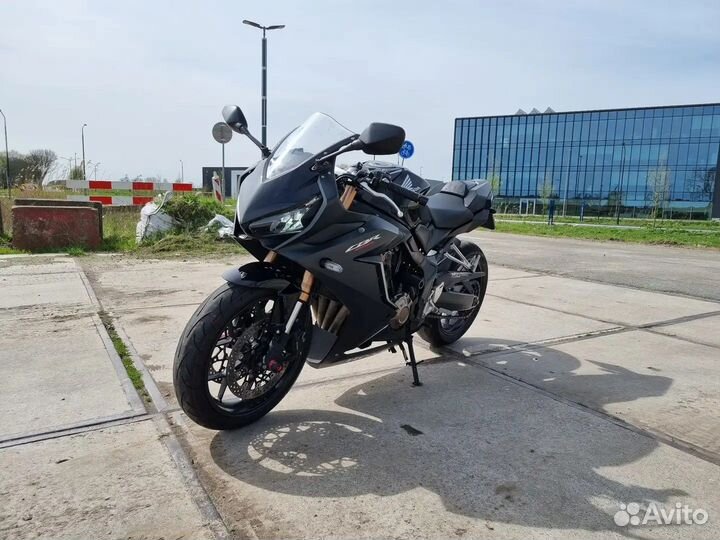 Honda CBR 650R 2021 года