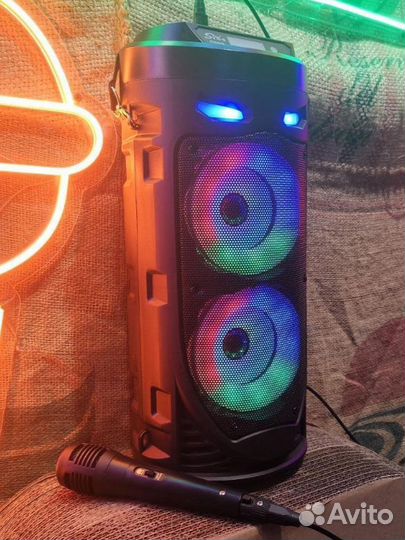 Блютуз колонка с RGB подсветкой