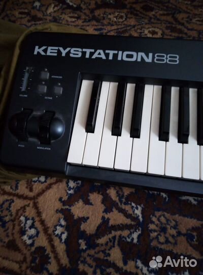 Midi-клавиатура 88 клавиш M-Audio Keystation 88 MK