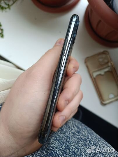 iPhone 11 Pro, 64 ГБ