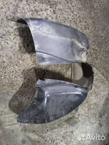 Правый задний подкрылок Duster