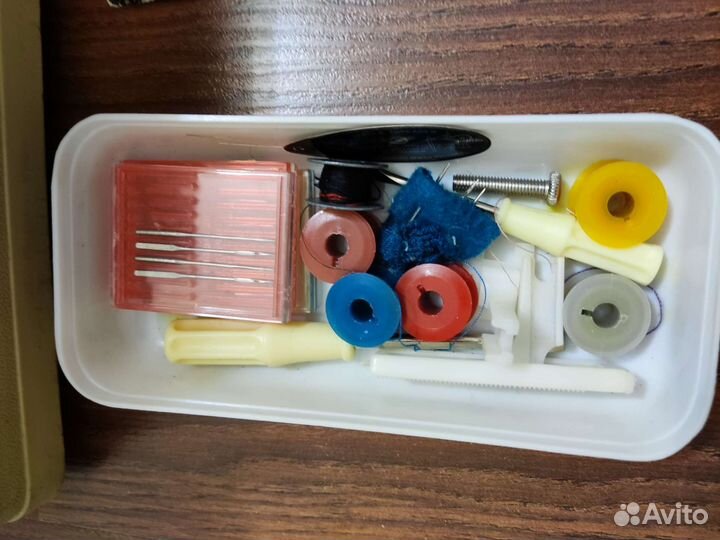 Швейная машинка Sterling 821