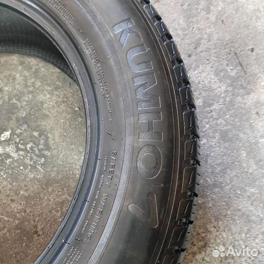 Kumho Crugen HP91 235/60 R17