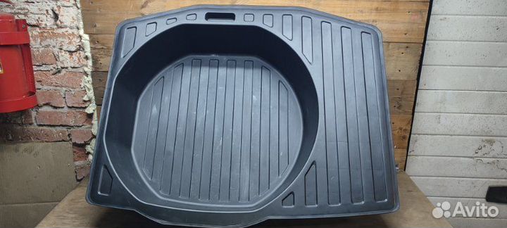 Поддон ниши запаски задний Audi A6 C6