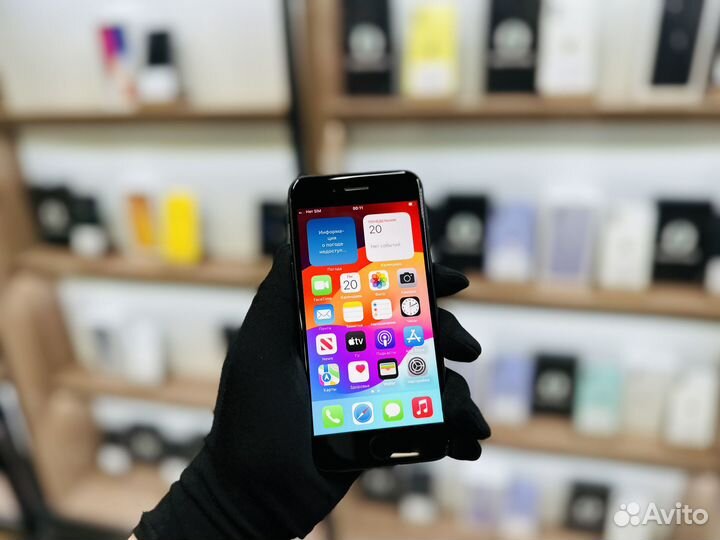 iPhone SE (2020), 64 ГБ