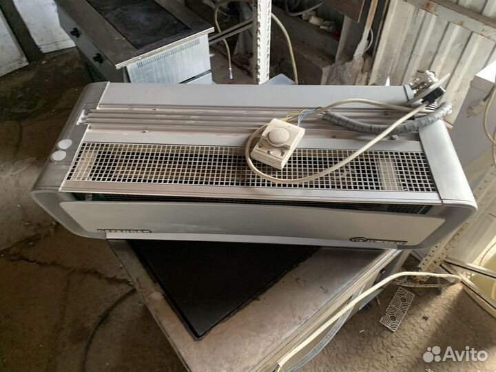 Воздушно тепловая завеса defender 100EHN