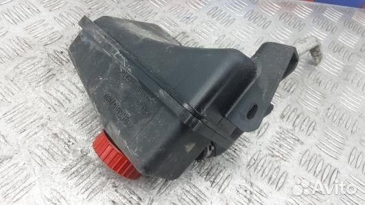 Бачок гу peugeot 406 (LSE05NO01)